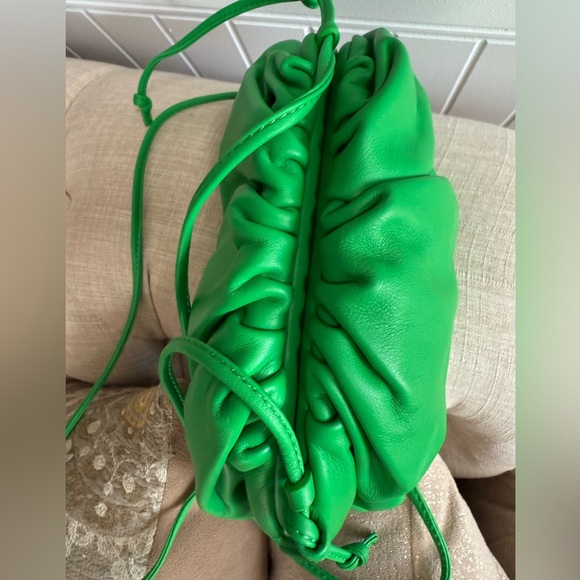 Green Leather Women's Bag - Picture 3 of 16